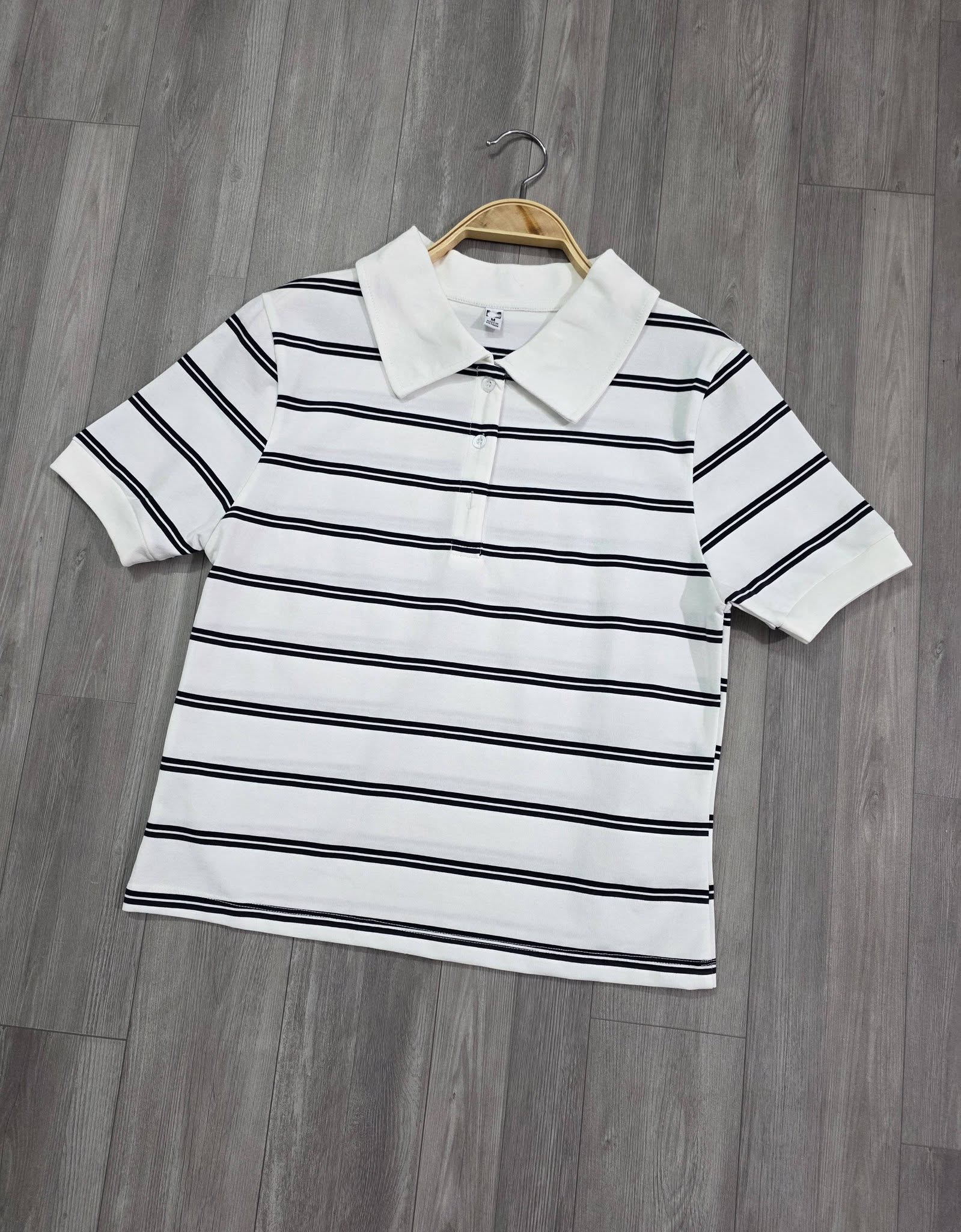 Cardigan Mu**Ji dư xịn
